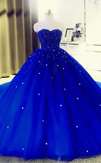 2025 Crystals Royal Blue Prom Dresses Ball Gown Beaded Sweetheart Quinceanera Dresses