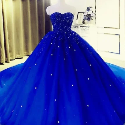 2025 Crystals Royal Blue Prom Dresses Ball Gown Beaded Sweetheart Quinceanera Dresses