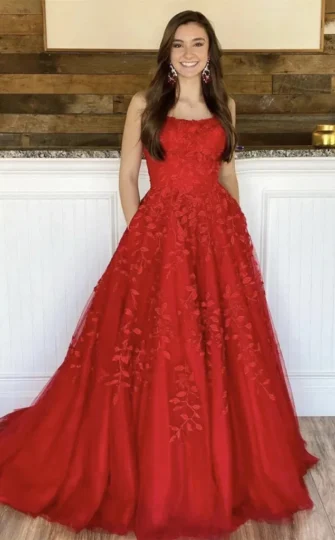 2025 Red Lace Prom Dresses A Line Floor Length Evening Gown