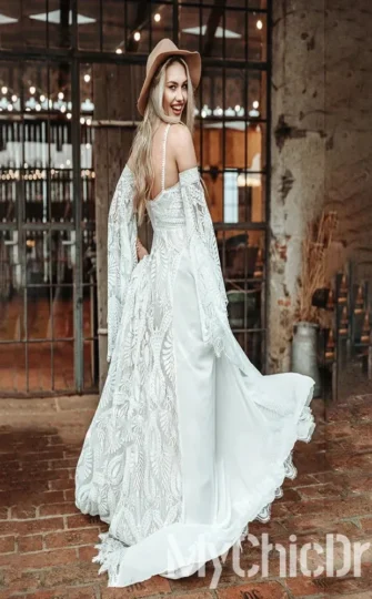 Customized Halter Boho White Ethereal Wedding Dresses Lace Mermaids