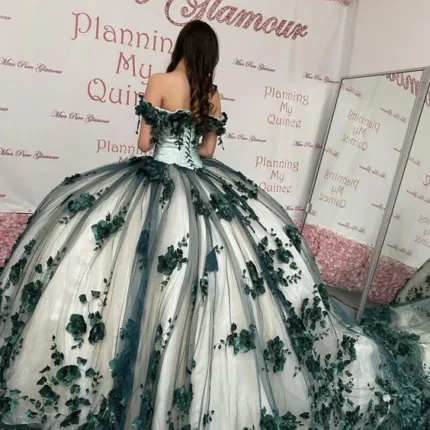 New Off Shoulder 2025 Emerald Green Quinceanera Dress 3D Flowerss