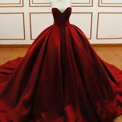 Princess Ball Gown Burgundy Quinceanera Dresses Satin Sweetheart Wedding Dresses