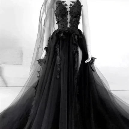 Sexy Black Lace Gothic Wedding Dresses Tulle Backless With Veil Free